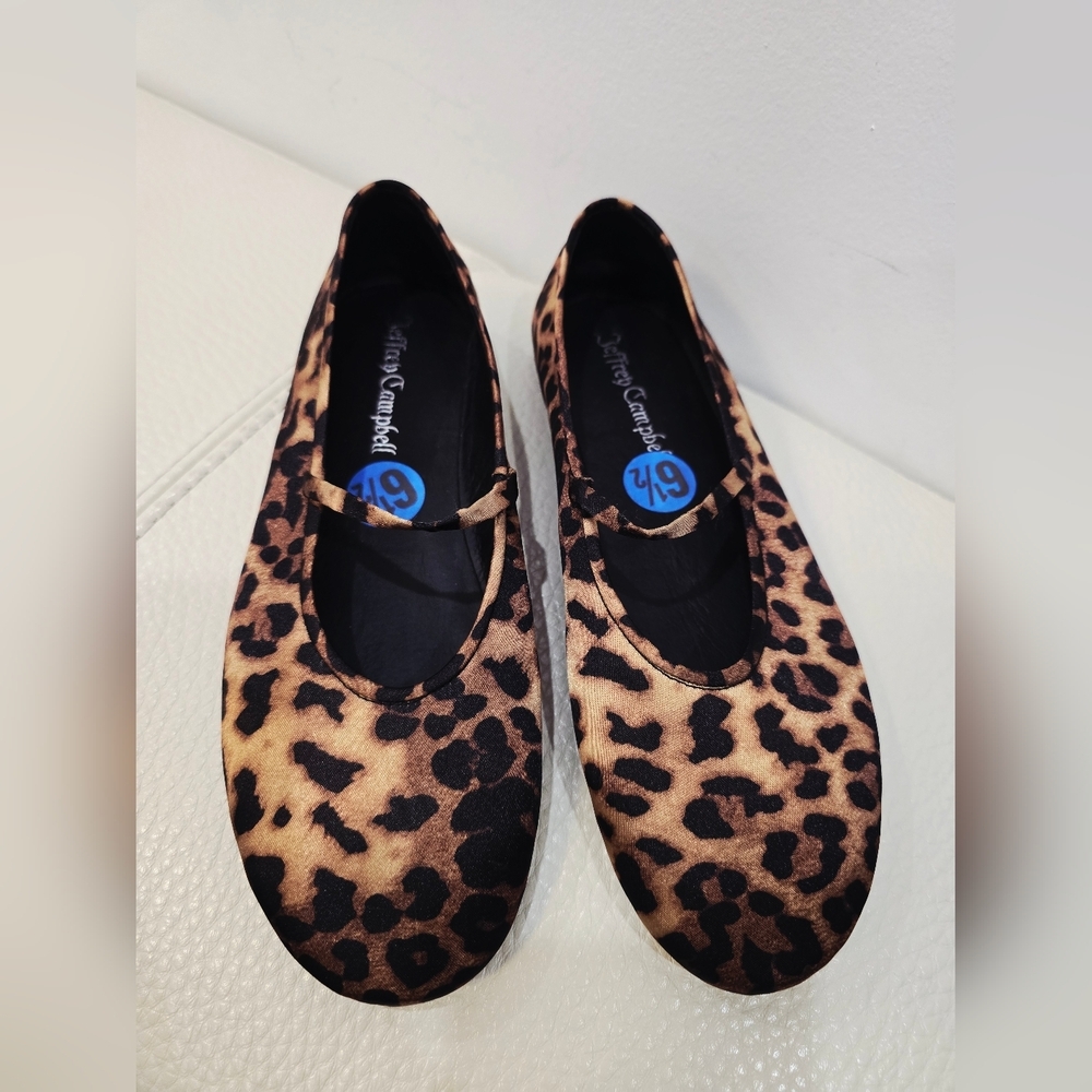Jeffrey Campbell Leopard Animal Print Satin Leather Insole Flats Sandals 6.5